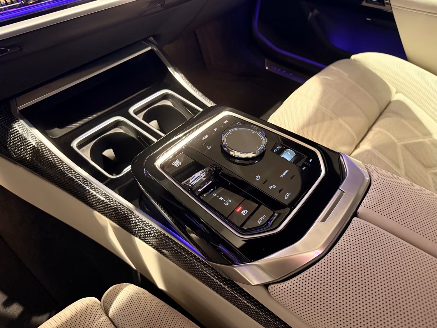 2025 BMW 740 d xDrive M Sport All Extra - Image 8